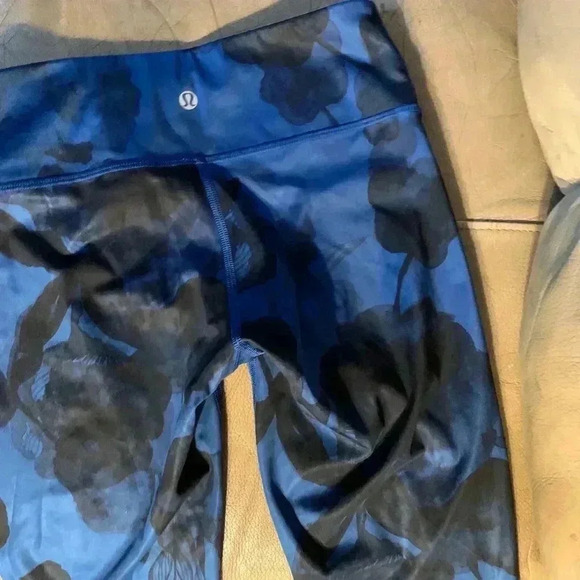 Lululemon wonder under crop - Picture 11 of 14